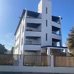 Mas Pinell Piscina レスタルティット