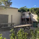 Mas Pinell Piscina アパート レスタルティット